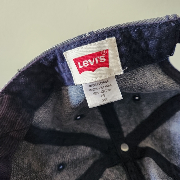 Levi's jean denim adjustable hat - Picture 6 of 10
